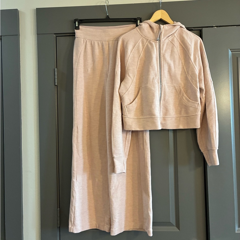 Lululemon waffle print jacket and matching pants - light pink (XS/S)